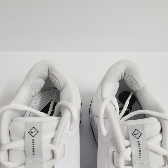 NEW Nike Womens Alpha Huarache Elite 4 Turf Softball Shoes FD2746-100 Size 8 #1 - Picture 9 of 9